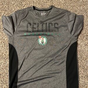 Men’s size XL Gray and Black Celtics Basketball T-Shirt